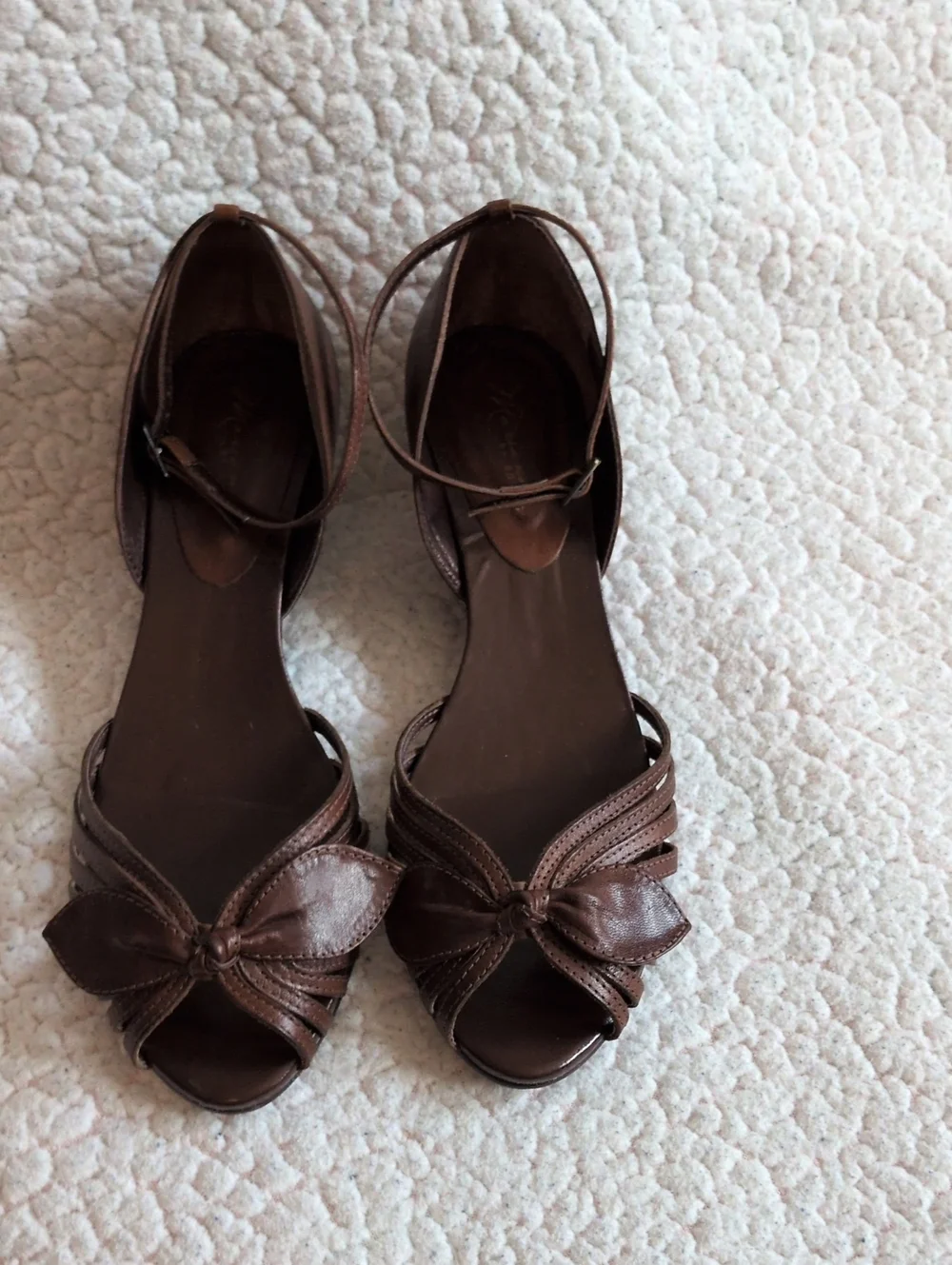 Mariana good used